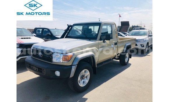 Buy Import Toyota Land Cruiser Beige Car in Import - Dubai in Central Kenya Buy Import Toyota Land Cruiser Beige Car in Import - Dubai in Central Kenya