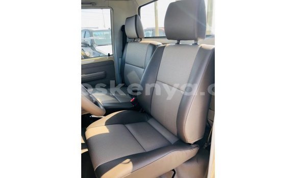 Buy Import Toyota Land Cruiser Beige Car in Import - Dubai in Central Kenya Buy Import Toyota Land Cruiser Beige Car in Import - Dubai in Central Kenya