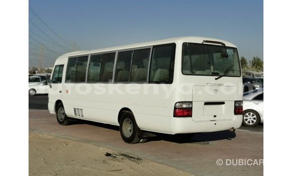 Nunua Imported Toyota Coaster Nyeupe Gari ndani ya Import - Dubai nchini Kati Kenya Nunua Imported Toyota Coaster Nyeupe Gari ndani ya Import - Dubai nchini Kati Kenya