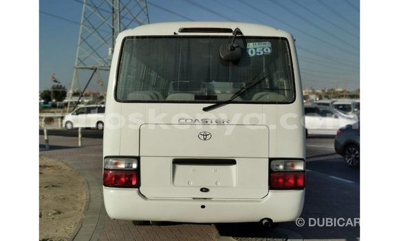 Nunua Imported Toyota Coaster Nyeupe Gari ndani ya Import - Dubai nchini Kati Kenya Nunua Imported Toyota Coaster Nyeupe Gari ndani ya Import - Dubai nchini Kati Kenya