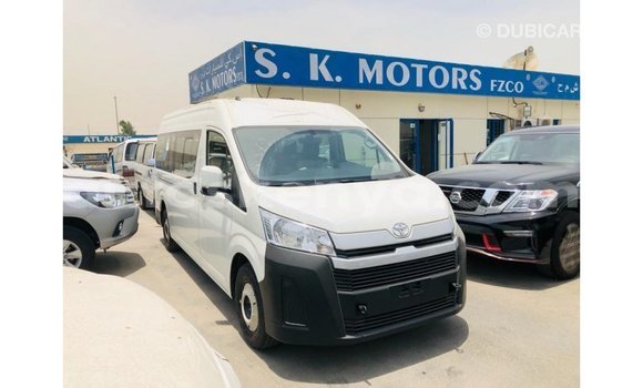 Buy Import Toyota Hiace White Car in Import - Dubai in Central Kenya Buy Import Toyota Hiace White Car in Import - Dubai in Central Kenya