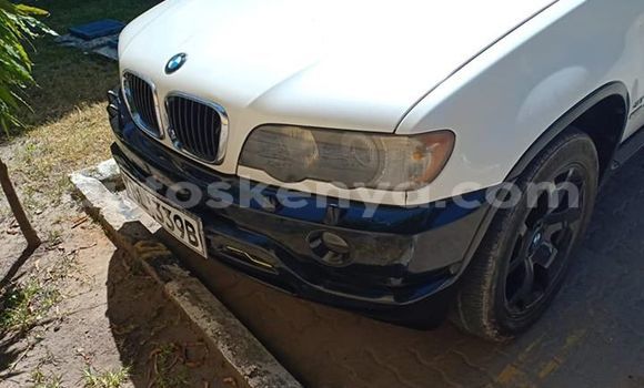Oofamaa BMW X5 White Makiinaa iti Mombasa keessatti Coastal Kenya keessatti Oofamaa BMW X5 White Makiinaa iti Mombasa keessatti Coastal Kenya keessatti