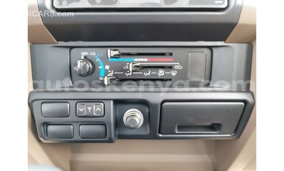 Nunua Imported Toyota Land Cruiser Nyingine Gari ndani ya Import - Dubai nchini Kati Kenya Nunua Imported Toyota Land Cruiser Nyingine Gari ndani ya Import - Dubai nchini Kati Kenya