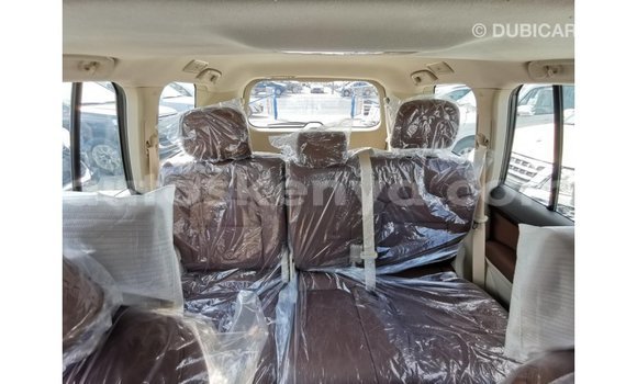 Imported Toyota Land Cruiser Black Makiinaa iti Import - Dubai keessatti Central Kenya keessatti Imported Toyota Land Cruiser Black Makiinaa iti Import - Dubai keessatti Central Kenya keessatti