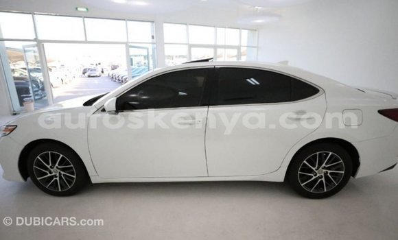 Buy Import Lexus ES White Car in Import - Dubai in Central Kenya Buy Import Lexus ES White Car in Import - Dubai in Central Kenya