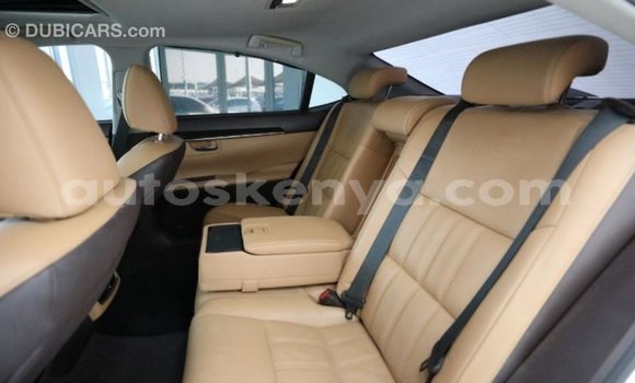 Buy Import Lexus ES White Car in Import - Dubai in Central Kenya Buy Import Lexus ES White Car in Import - Dubai in Central Kenya