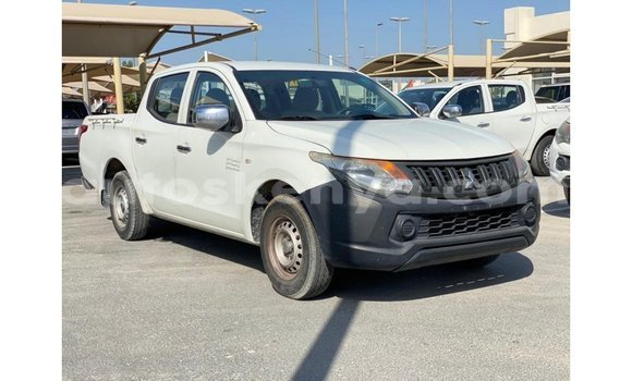 Buy Import Mitsubishi L200 White Car in Import - Dubai in Central Kenya Buy Import Mitsubishi L200 White Car in Import - Dubai in Central Kenya