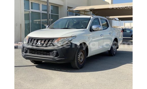 Buy Import Mitsubishi L200 White Car in Import - Dubai in Central Kenya Buy Import Mitsubishi L200 White Car in Import - Dubai in Central Kenya