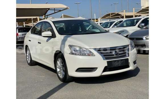 Imported Nissan Sentra White Makiinaa iti Import - Dubai keessatti Central Kenya keessatti