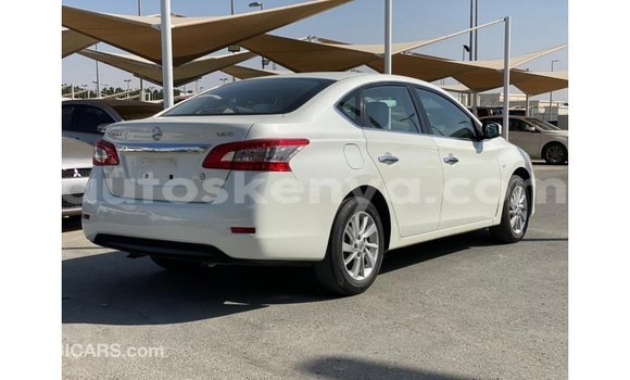 Nunua Imported Nissan Sentra Nyeupe Gari ndani ya Import - Dubai nchini Kati Kenya Nunua Imported Nissan Sentra Nyeupe Gari ndani ya Import - Dubai nchini Kati Kenya