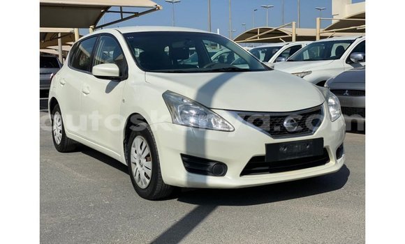 Nunua Imported Nissan 350Z Nyeupe Gari ndani ya Import - Dubai nchini Kati Kenya Nunua Imported Nissan 350Z Nyeupe Gari ndani ya Import - Dubai nchini Kati Kenya