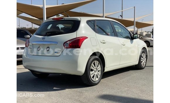 Buy Import Nissan 350Z White Car in Import - Dubai in Central Kenya Buy Import Nissan 350Z White Car in Import - Dubai in Central Kenya