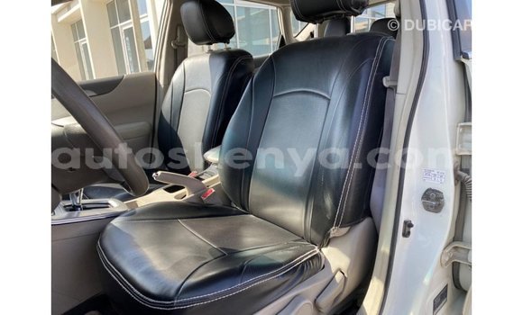 Buy Import Nissan 350Z White Car in Import - Dubai in Central Kenya Buy Import Nissan 350Z White Car in Import - Dubai in Central Kenya