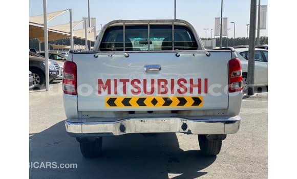 Buy Import Mitsubishi L200 White Car in Import - Dubai in Central Kenya Buy Import Mitsubishi L200 White Car in Import - Dubai in Central Kenya