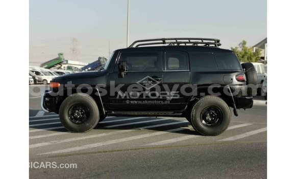 Buy Import Toyota FJ Cruiser Black Car in Import - Dubai in Central Kenya Buy Import Toyota FJ Cruiser Black Car in Import - Dubai in Central Kenya