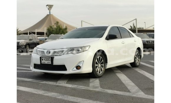 Buy Import Toyota Camry White Car in Import - Dubai in Central Kenya Buy Import Toyota Camry White Car in Import - Dubai in Central Kenya