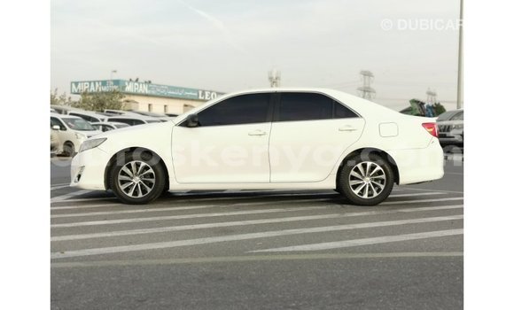 Buy Import Toyota Camry White Car in Import - Dubai in Central Kenya Buy Import Toyota Camry White Car in Import - Dubai in Central Kenya