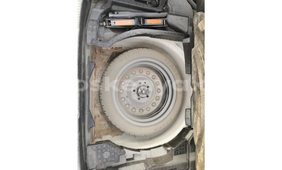 Buy Import Toyota Camry White Car in Import - Dubai in Central Kenya Buy Import Toyota Camry White Car in Import - Dubai in Central Kenya