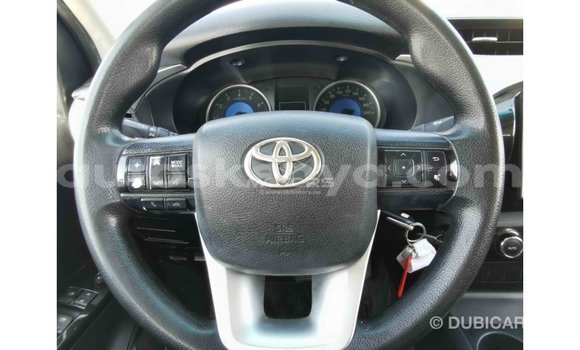 Nunua Imported Toyota Hilux Nyeupe Gari ndani ya Import - Dubai nchini Kati Kenya Nunua Imported Toyota Hilux Nyeupe Gari ndani ya Import - Dubai nchini Kati Kenya