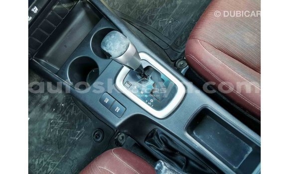 Nunua Imported Toyota Hilux Nyeupe Gari ndani ya Import - Dubai nchini Kati Kenya Nunua Imported Toyota Hilux Nyeupe Gari ndani ya Import - Dubai nchini Kati Kenya