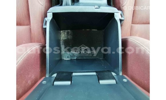 Nunua Imported Toyota Hilux Nyeupe Gari ndani ya Import - Dubai nchini Kati Kenya Nunua Imported Toyota Hilux Nyeupe Gari ndani ya Import - Dubai nchini Kati Kenya