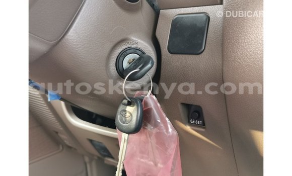 Nunua Imported Toyota Land Cruiser Nyeupe Gari ndani ya Import - Dubai nchini Kati Kenya Nunua Imported Toyota Land Cruiser Nyeupe Gari ndani ya Import - Dubai nchini Kati Kenya