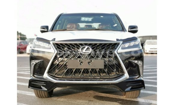 Nunua Imported Lexus LX Nyeusi Gari ndani ya Import - Dubai nchini Kati Kenya Nunua Imported Lexus LX Nyeusi Gari ndani ya Import - Dubai nchini Kati Kenya