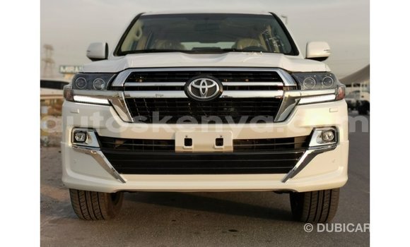 Buy Import Toyota Land Cruiser White Car in Import - Dubai in Central Kenya Buy Import Toyota Land Cruiser White Car in Import - Dubai in Central Kenya