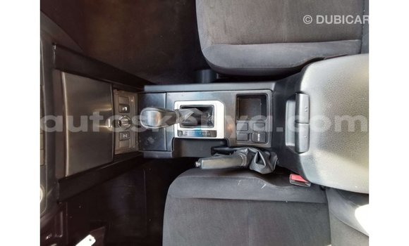 Nunua Imported Toyota Prado Nyeupe Gari ndani ya Import - Dubai nchini Kati Kenya Nunua Imported Toyota Prado Nyeupe Gari ndani ya Import - Dubai nchini Kati Kenya