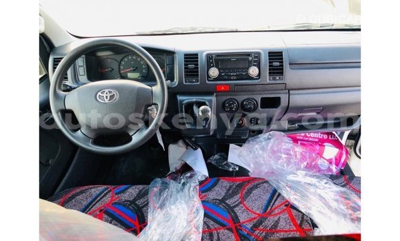 Nunua Imported Toyota Hiace Nyeupe Gari ndani ya Import - Dubai nchini Kati Kenya Nunua Imported Toyota Hiace Nyeupe Gari ndani ya Import - Dubai nchini Kati Kenya