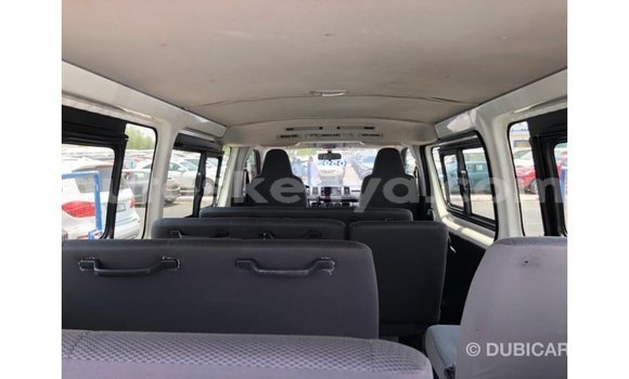 Nunua Imported Toyota DA Nyeupe Lori ndani ya Import - Dubai nchini Kati Kenya Nunua Imported Toyota DA Nyeupe Lori ndani ya Import - Dubai nchini Kati Kenya