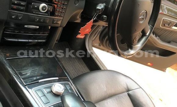Oofamaa Mercedes‒Benz E–Class Black Makiinaa iti Nairobi keessatti Nairobi keessatti Oofamaa Mercedes‒Benz E–Class Black Makiinaa iti Nairobi keessatti Nairobi keessatti