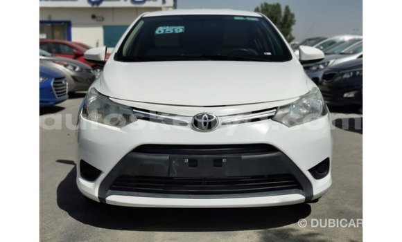 Nunua Imported Toyota Yaris Nyeupe Gari ndani ya Import - Dubai nchini Kati Kenya Nunua Imported Toyota Yaris Nyeupe Gari ndani ya Import - Dubai nchini Kati Kenya