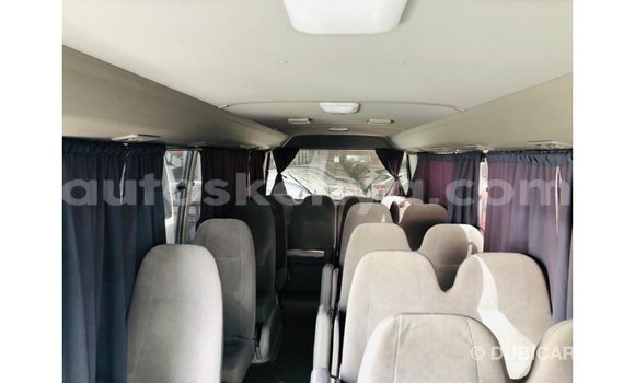 Imported Toyota Coaster White Makiinaa iti Import - Dubai keessatti Central Kenya keessatti Imported Toyota Coaster White Makiinaa iti Import - Dubai keessatti Central Kenya keessatti