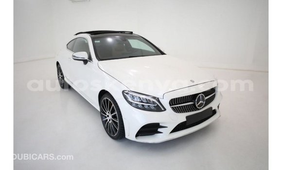 Buy Import Mercedes‒Benz 600 White Car in Import - Dubai in Central Kenya Buy Import Mercedes‒Benz 600 White Car in Import - Dubai in Central Kenya