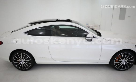 Buy Import Mercedes‒Benz 600 White Car in Import - Dubai in Central Kenya Buy Import Mercedes‒Benz 600 White Car in Import - Dubai in Central Kenya