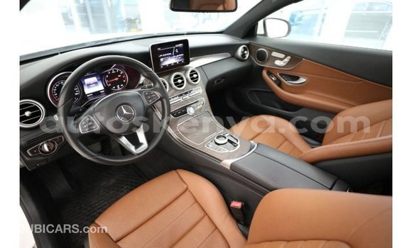 Buy Import Mercedes‒Benz 600 White Car in Import - Dubai in Central Kenya Buy Import Mercedes‒Benz 600 White Car in Import - Dubai in Central Kenya