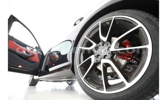 Imported Mercedes‒Benz 1117 Black Netiree iti Import - Dubai keessatti Central Kenya keessatti Imported Mercedes‒Benz 1117 Black Netiree iti Import - Dubai keessatti Central Kenya keessatti