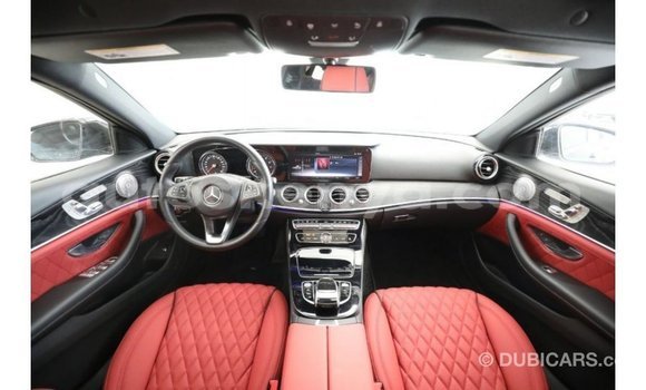 Imported Mercedes‒Benz 1117 Black Netiree iti Import - Dubai keessatti Central Kenya keessatti Imported Mercedes‒Benz 1117 Black Netiree iti Import - Dubai keessatti Central Kenya keessatti