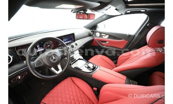 Imported Mercedes‒Benz 1117 Black Netiree iti Import - Dubai keessatti Central Kenya keessatti Imported Mercedes‒Benz 1117 Black Netiree iti Import - Dubai keessatti Central Kenya keessatti