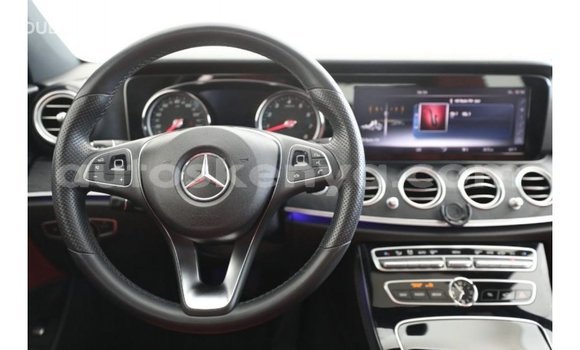 Imported Mercedes‒Benz 1117 Black Netiree iti Import - Dubai keessatti Central Kenya keessatti Imported Mercedes‒Benz 1117 Black Netiree iti Import - Dubai keessatti Central Kenya keessatti