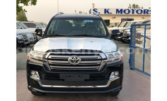 Buy Import Toyota Land Cruiser Black Car in Import - Dubai in Central Kenya Buy Import Toyota Land Cruiser Black Car in Import - Dubai in Central Kenya