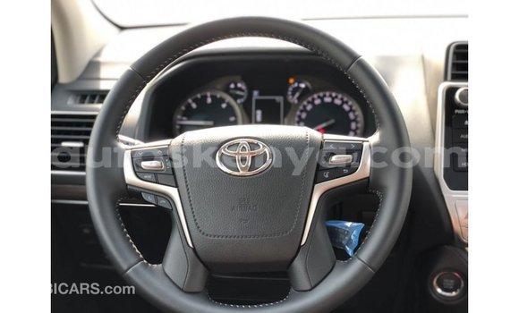 Nunua Imported Toyota Prado Nyeusi Gari ndani ya Import - Dubai nchini Kati Kenya Nunua Imported Toyota Prado Nyeusi Gari ndani ya Import - Dubai nchini Kati Kenya