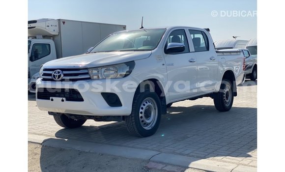 Imported Toyota Hilux White Makiinaa iti Import - Dubai keessatti Central Kenya keessatti Imported Toyota Hilux White Makiinaa iti Import - Dubai keessatti Central Kenya keessatti