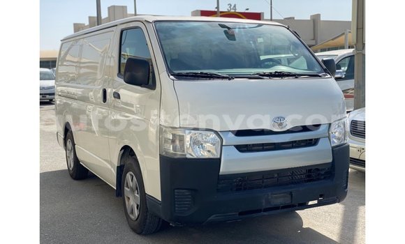 Nunua Imported Toyota Hiace Nyeupe Gari ndani ya Import - Dubai nchini Kati Kenya Nunua Imported Toyota Hiace Nyeupe Gari ndani ya Import - Dubai nchini Kati Kenya