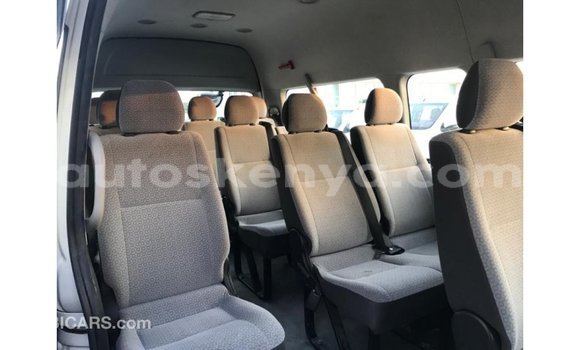Nunua Imported Toyota Hiace Nyeupe Gari ndani ya Import - Dubai nchini Kati Kenya Nunua Imported Toyota Hiace Nyeupe Gari ndani ya Import - Dubai nchini Kati Kenya
