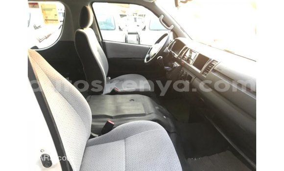 Nunua Imported Toyota Hiace Nyeupe Gari ndani ya Import - Dubai nchini Kati Kenya Nunua Imported Toyota Hiace Nyeupe Gari ndani ya Import - Dubai nchini Kati Kenya