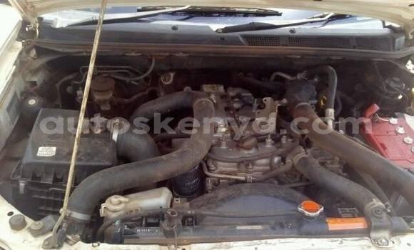 Imported Isuzu D–MAX White Makiinaa iti Thika keessatti Nairobi keessatti Imported Isuzu D–MAX White Makiinaa iti Thika keessatti Nairobi keessatti