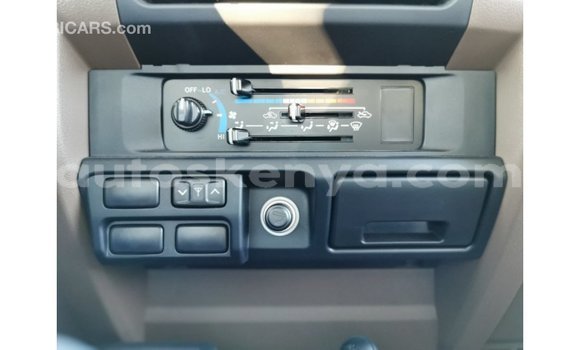 Nunua Imported Toyota Land Cruiser Nyekundu Gari ndani ya Import - Dubai nchini Kati Kenya Nunua Imported Toyota Land Cruiser Nyekundu Gari ndani ya Import - Dubai nchini Kati Kenya