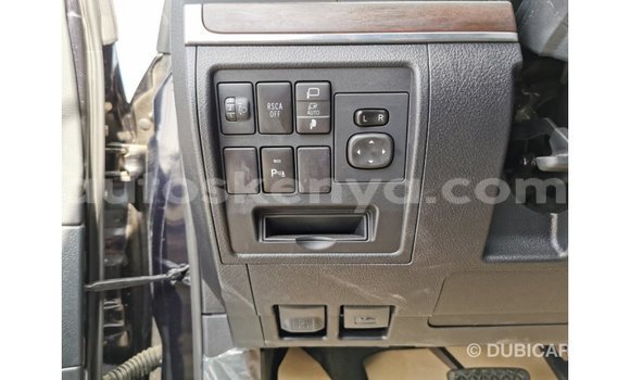 Imported Toyota Land Cruiser Black Makiinaa iti Import - Dubai keessatti Central Kenya keessatti Imported Toyota Land Cruiser Black Makiinaa iti Import - Dubai keessatti Central Kenya keessatti